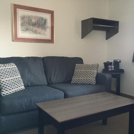 Lakes Area Inn Glenwood Екстериор снимка