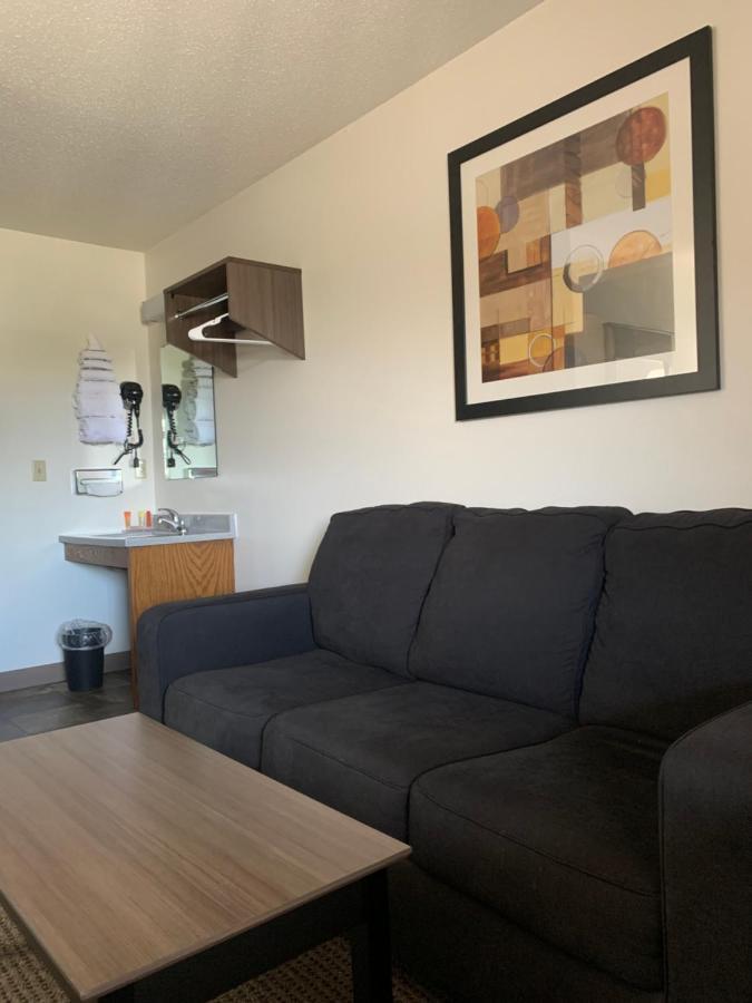Lakes Area Inn Glenwood Екстериор снимка