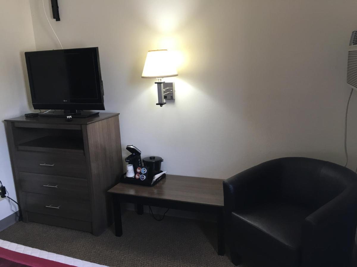 Lakes Area Inn Glenwood Екстериор снимка